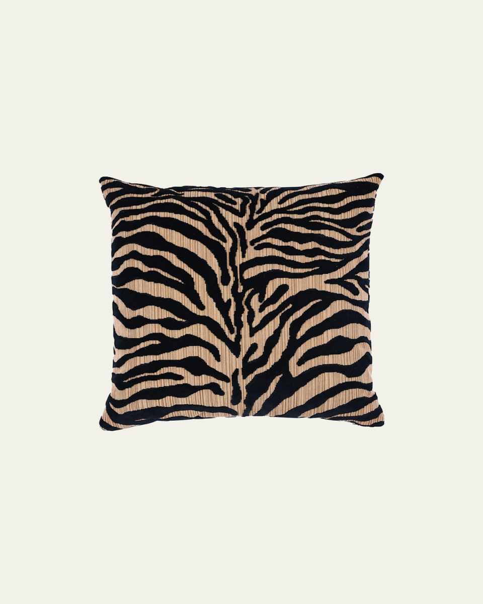 Regine Strie Velvet 22" Pillow